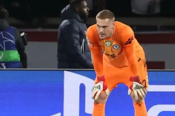 世界杯手机高清观看软件-现在还是吗？舒梅切尔赛前曾说“约恩森被告知他是蓝军一门”